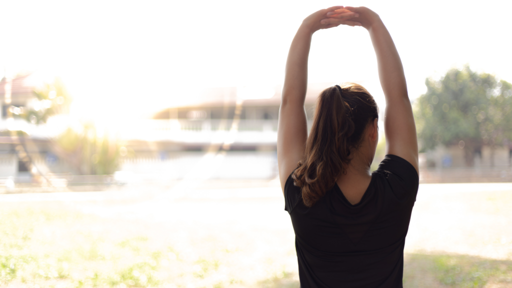 Morning Stretch at Sunrise: A Fresh Start for Sustainable Fitness Habits Morning Stretch at Sunrise: A Fresh Start for Sustainable Fitness Habits
